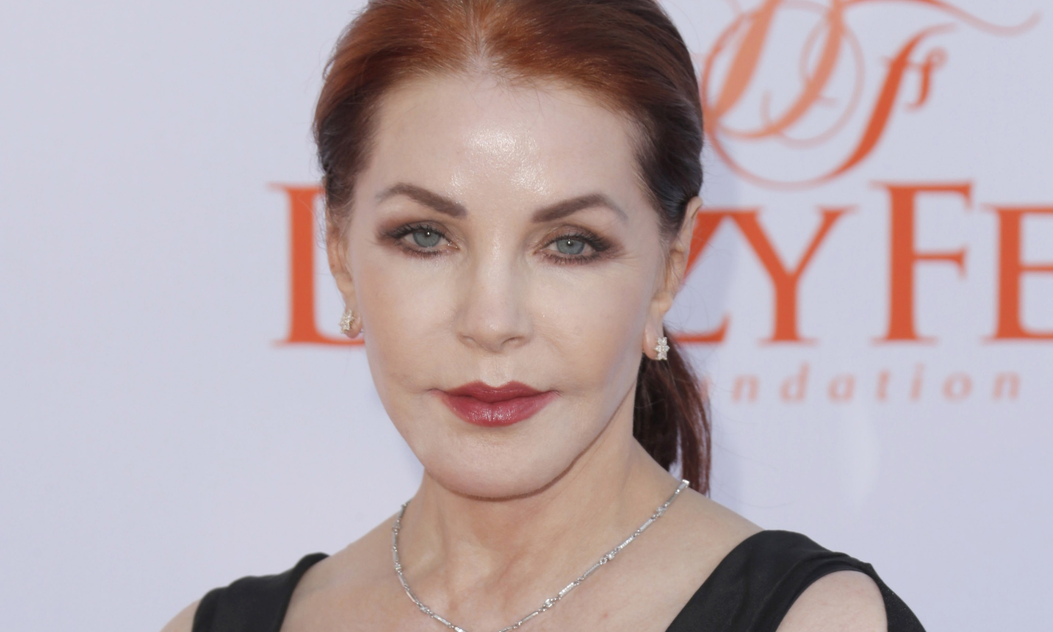 Priscilla Presley: no Elvis impersonators at Las Vegas themed wedding chapel