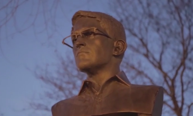 Busted: Edward Snowden statue prompts cover-up at Brooklyn park