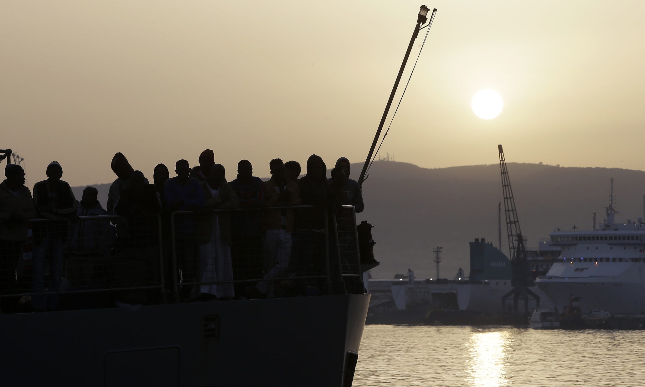 EU considers military attacks on targets in Libya to stop migrant boats