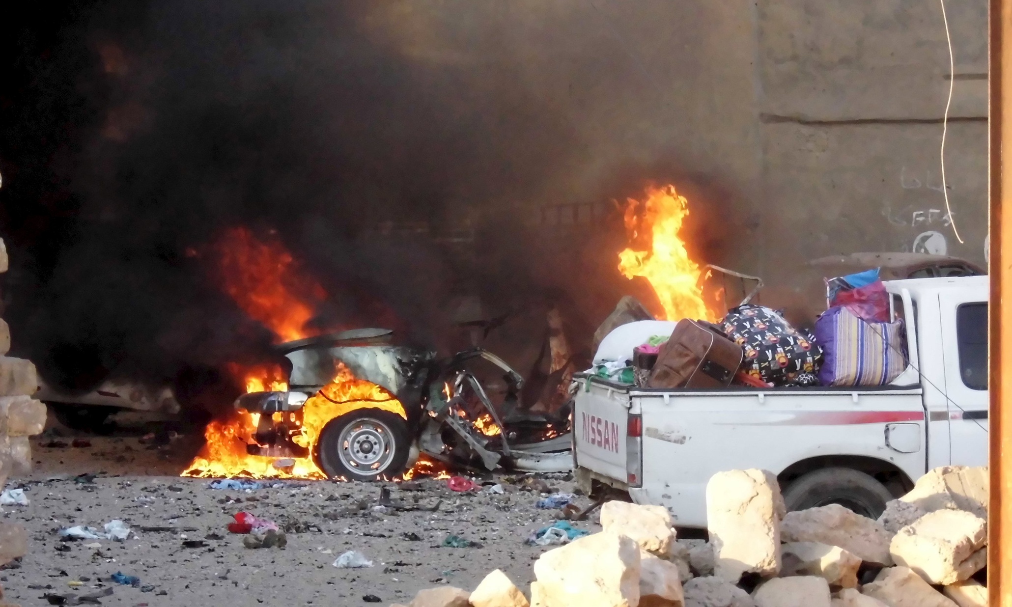 Ramadi falls to Isis fighters despite Iraqi PM's call for reinforcements