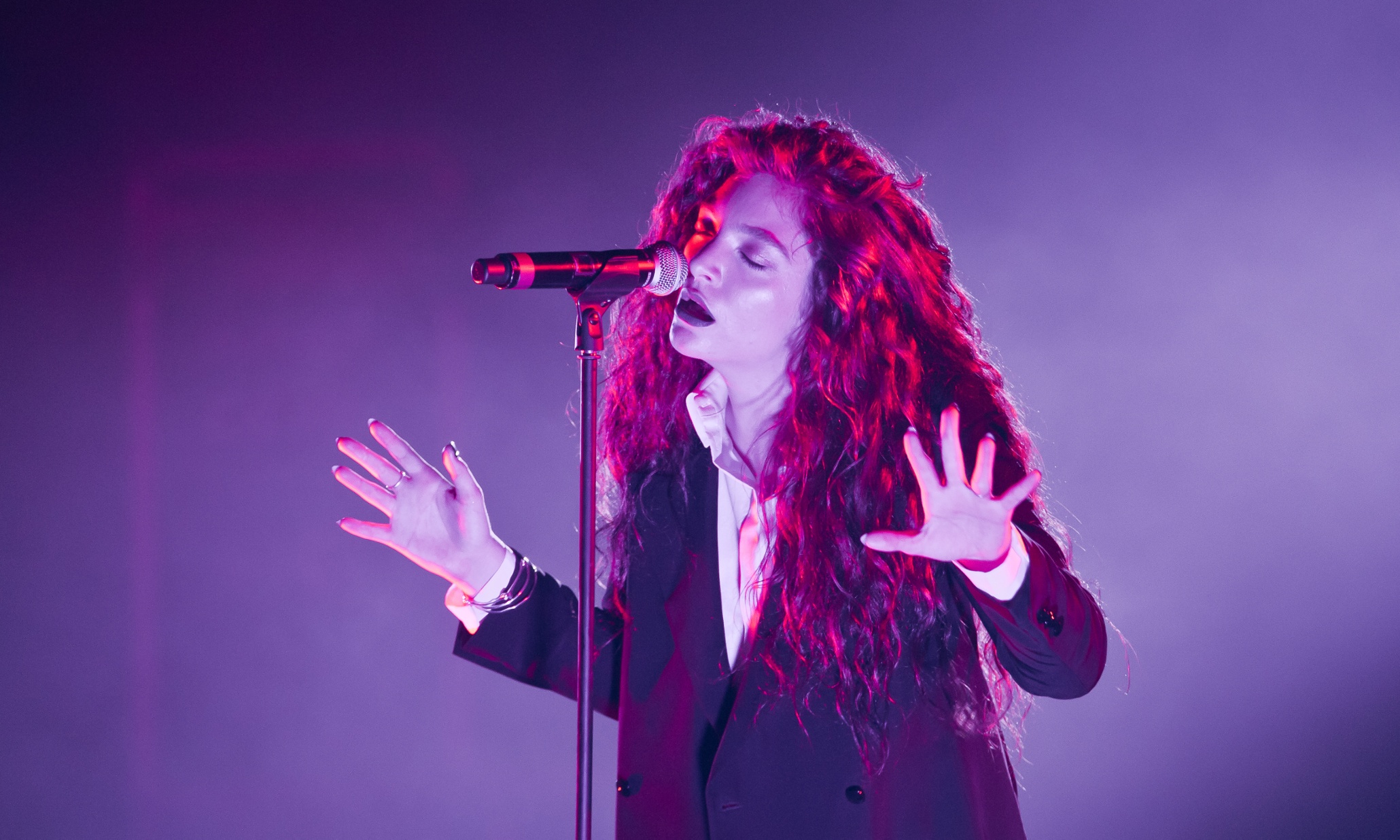Oh Lorde, pray leaving your manager wasn't a mistake