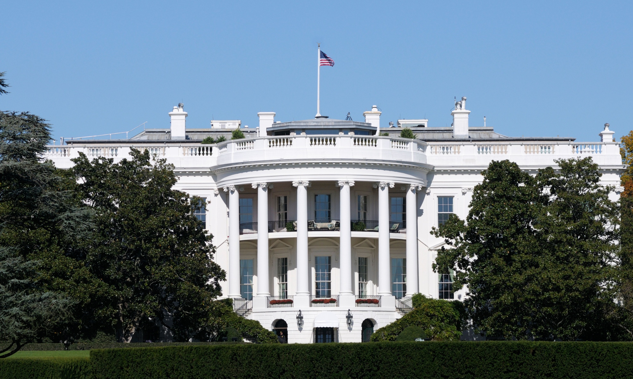 Google says sorry over racist Google Maps White House search results