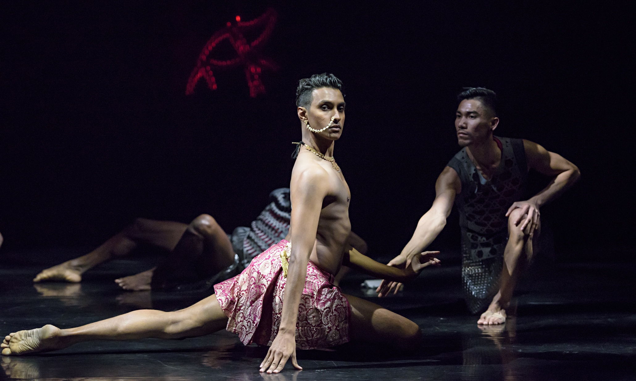 Stepping out of the past: modern dance’s heritage debate