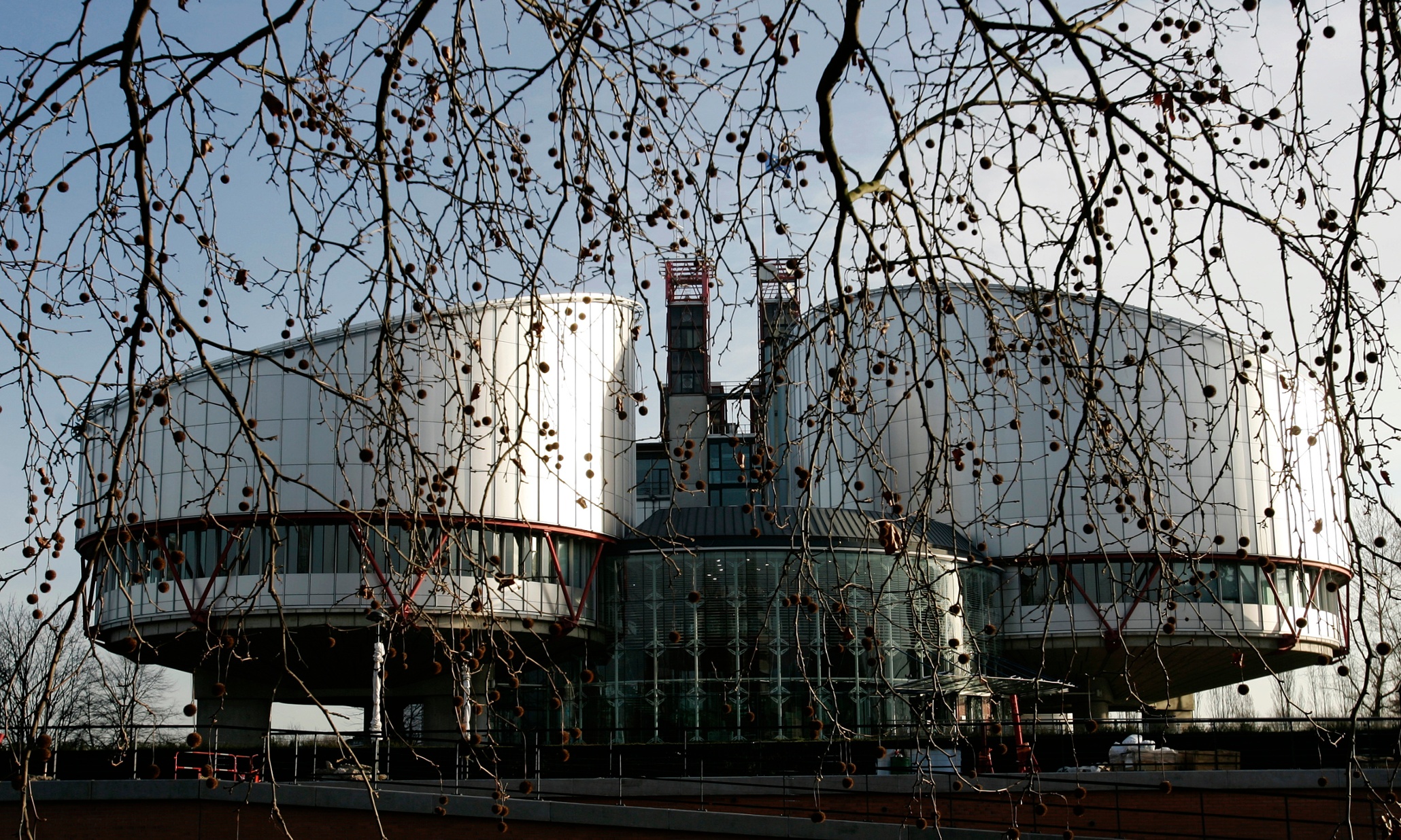 Strasbourg court has backed off over rights rulings, says Jack Straw