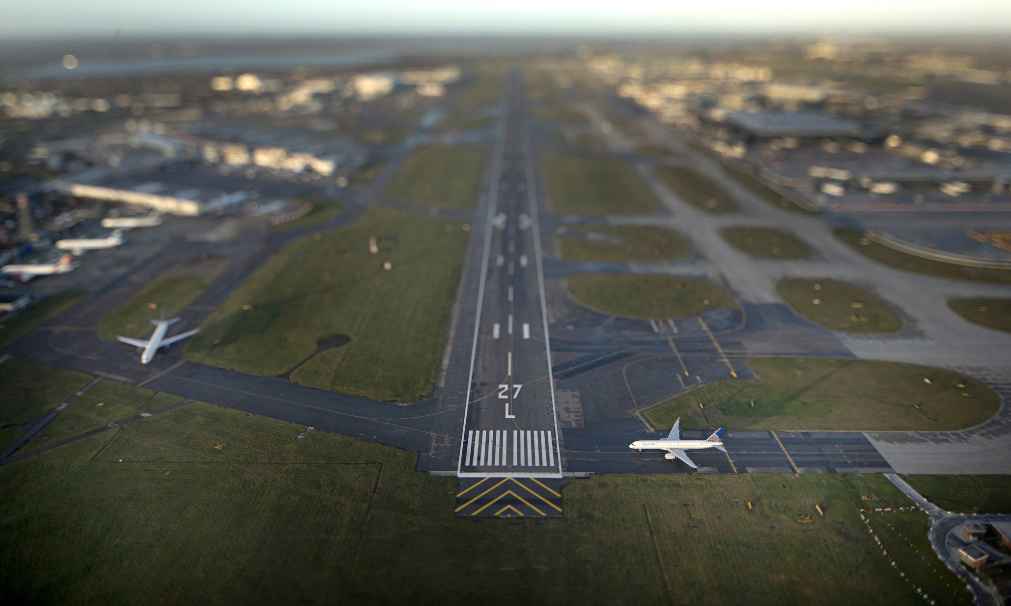 David Cameron ‘warming’ to Gatwick expansion plan