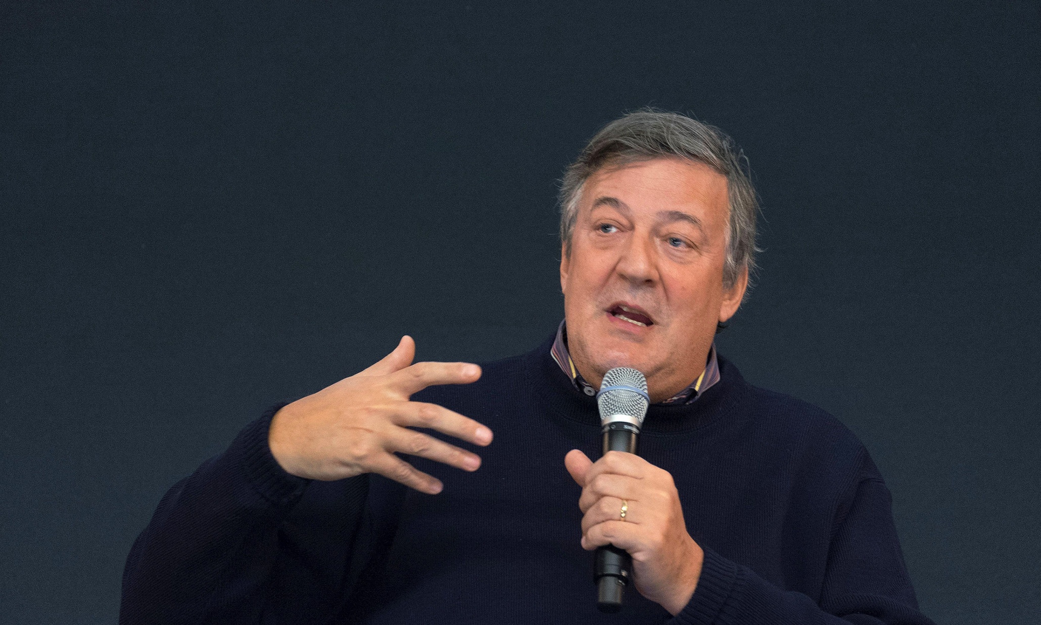 Celebrities back Twitter campaign to find missing children