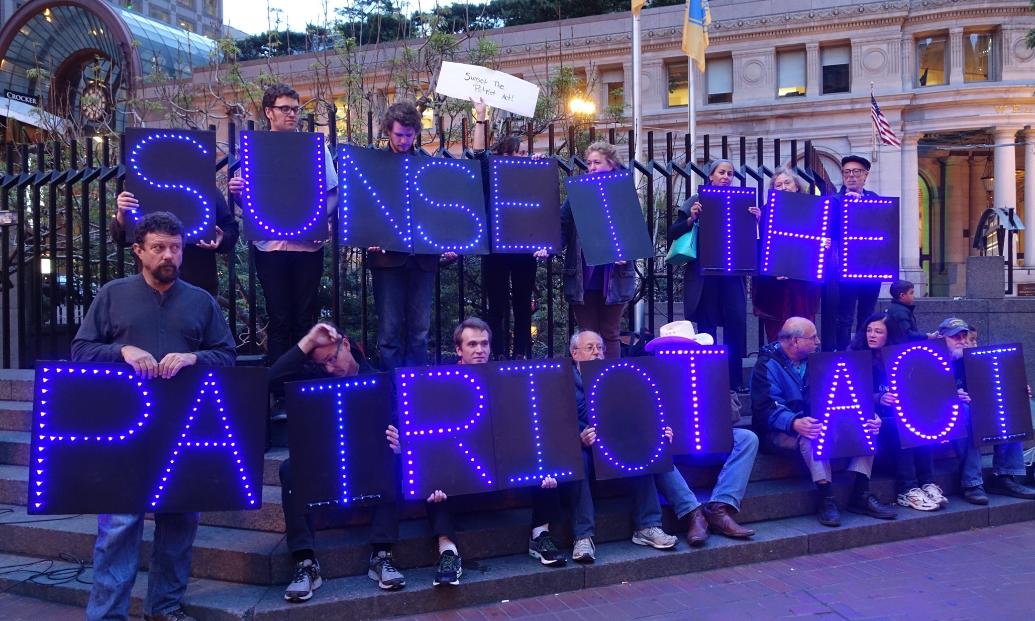 More than 10,000 websites 'blackout' Congress in protest of NSA surveillance laws