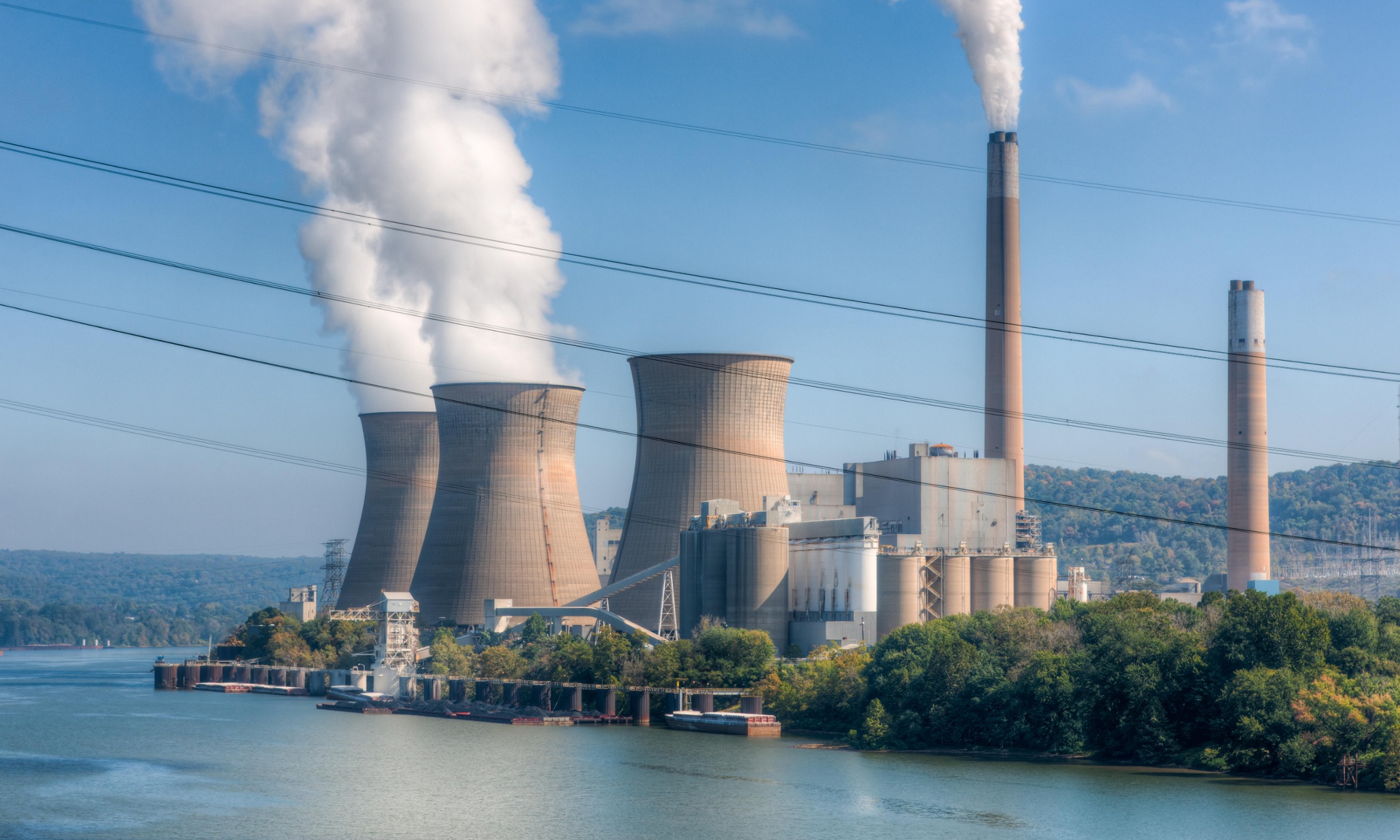 Тэс тогто китай. Токамак франция iter. Международная электростанция. Ядерный реактор токамак. Аэс юар.