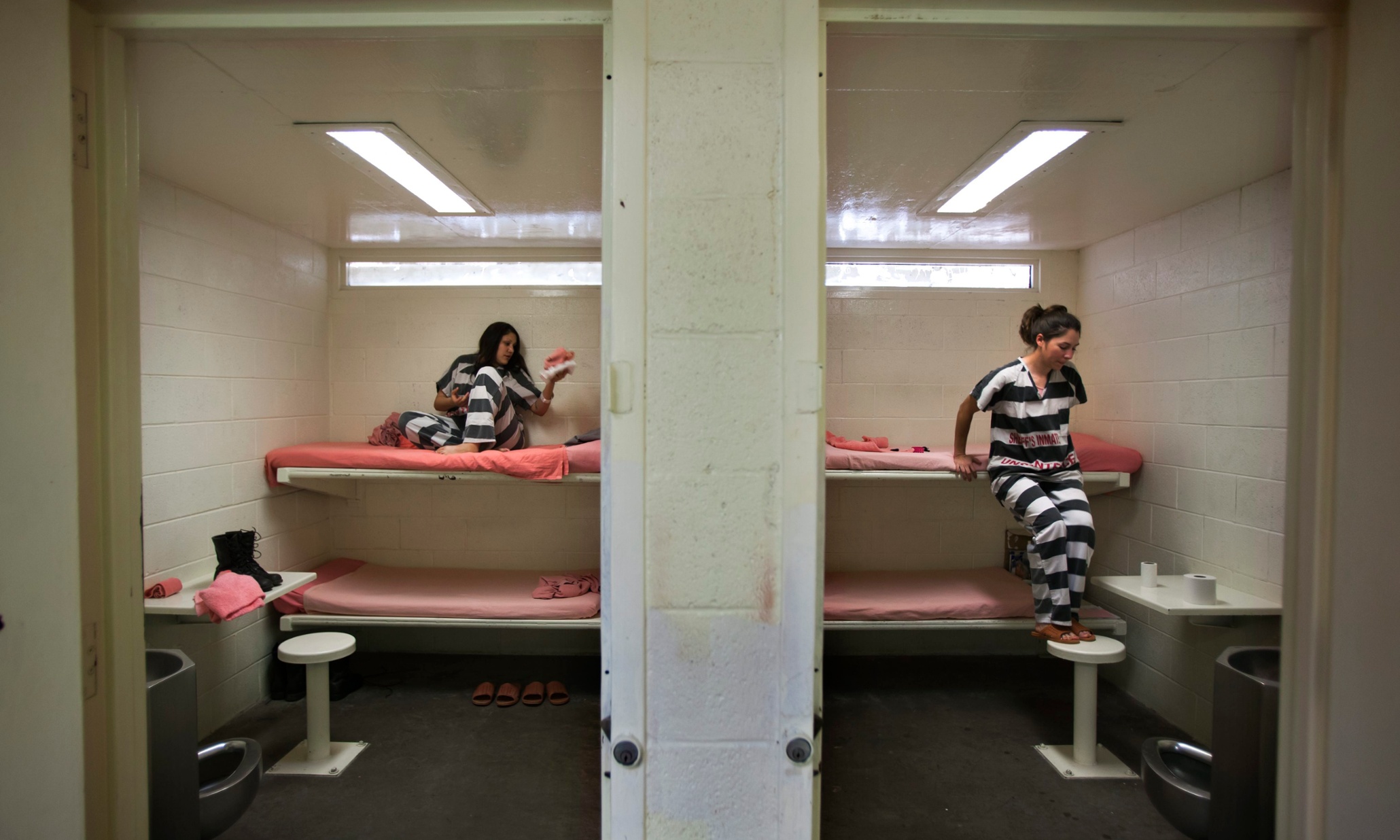 Prisons That Withhold Menstrual Pads Humiliate Women And Violate Basic 