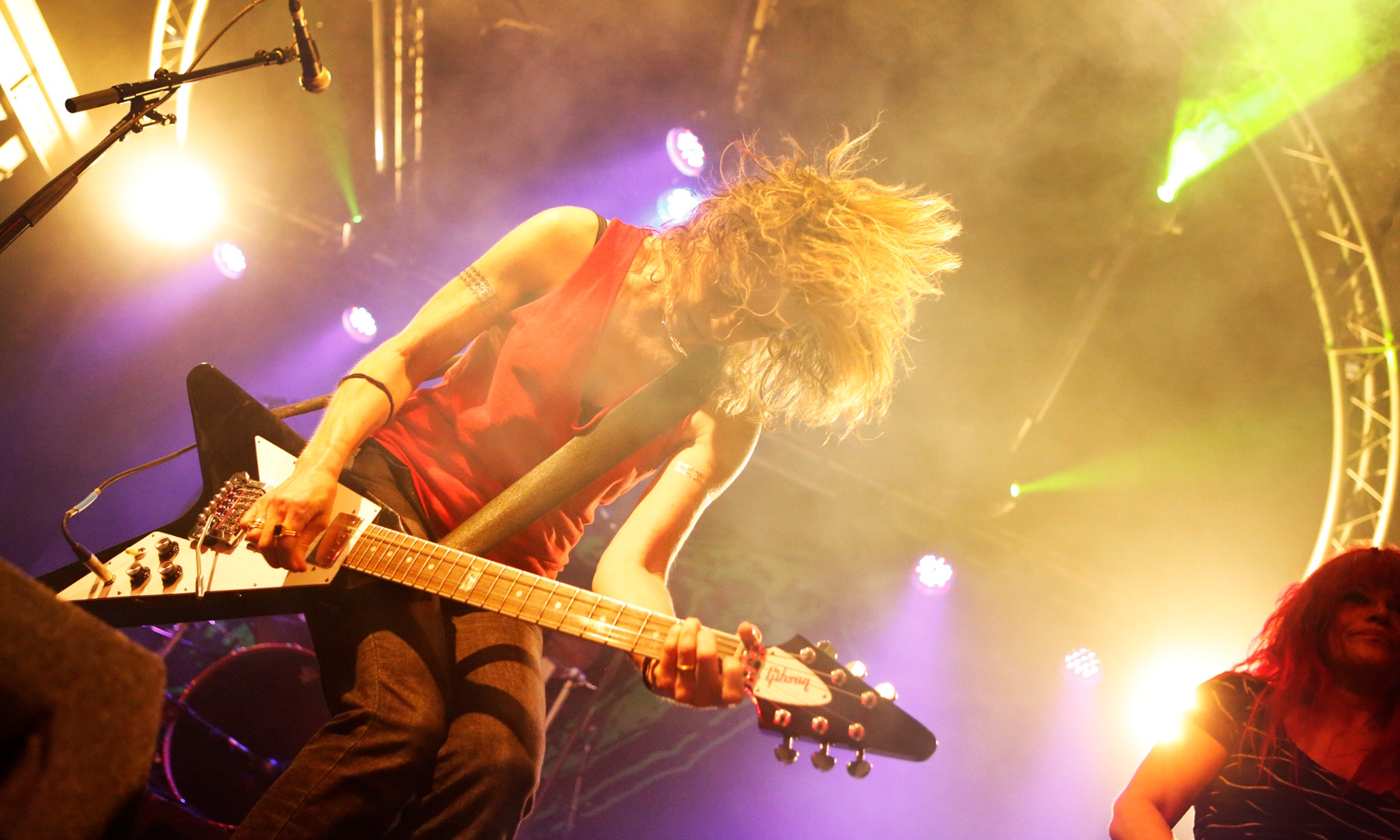 L7 review – grunge-rockers resurrect their headbanger heaviness