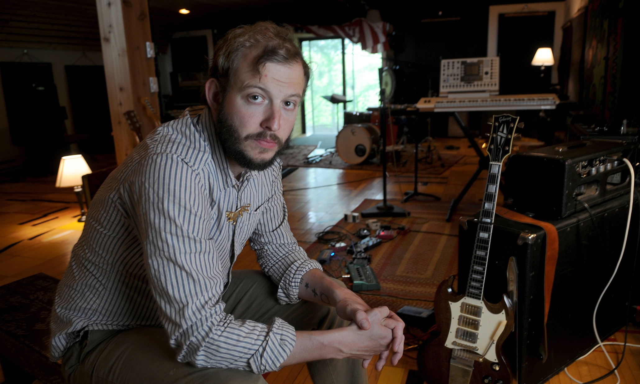 Bon Iver criticises Apple's new streaming service – and praises Spotify