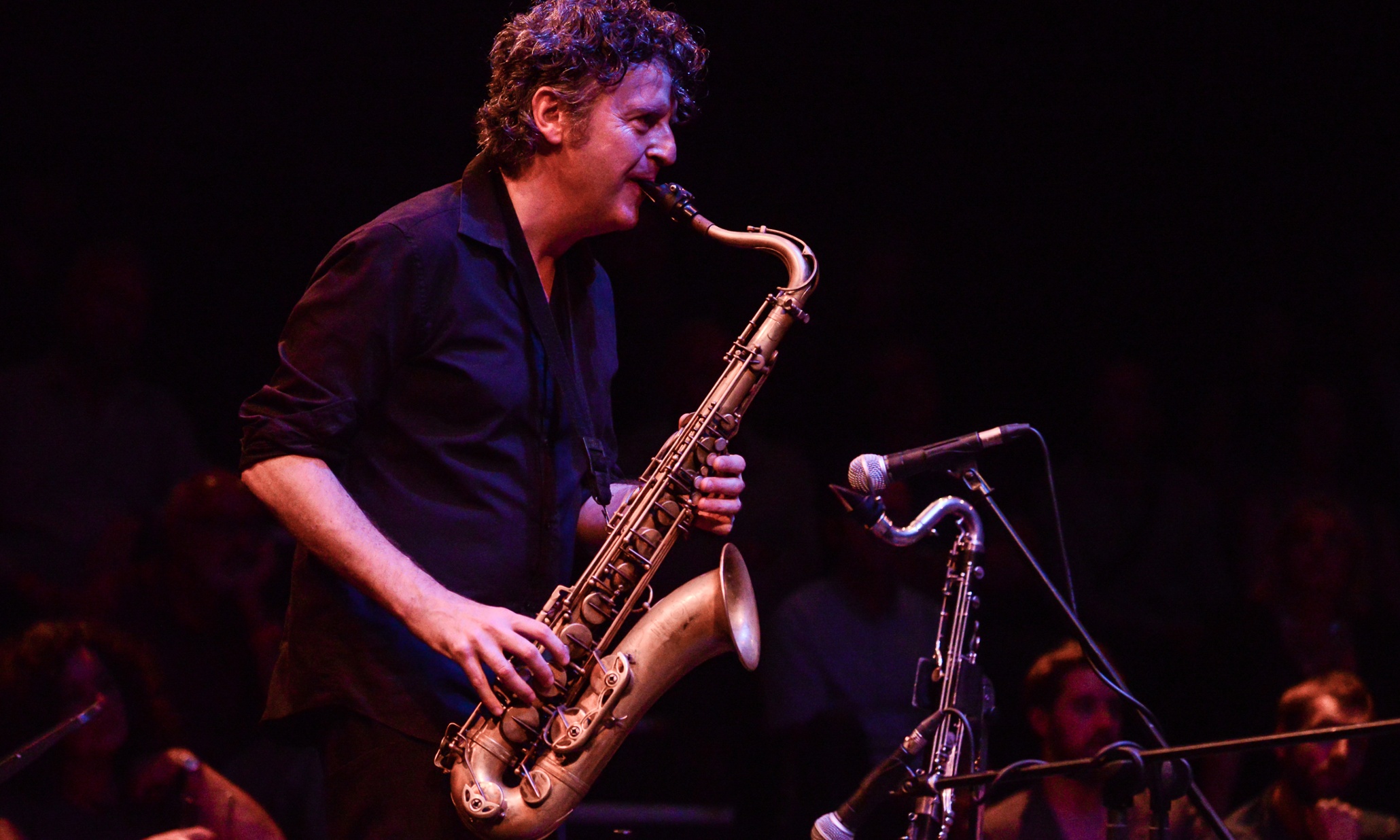Julian Siegel review – tenor-sax twisters and smouldering melodies