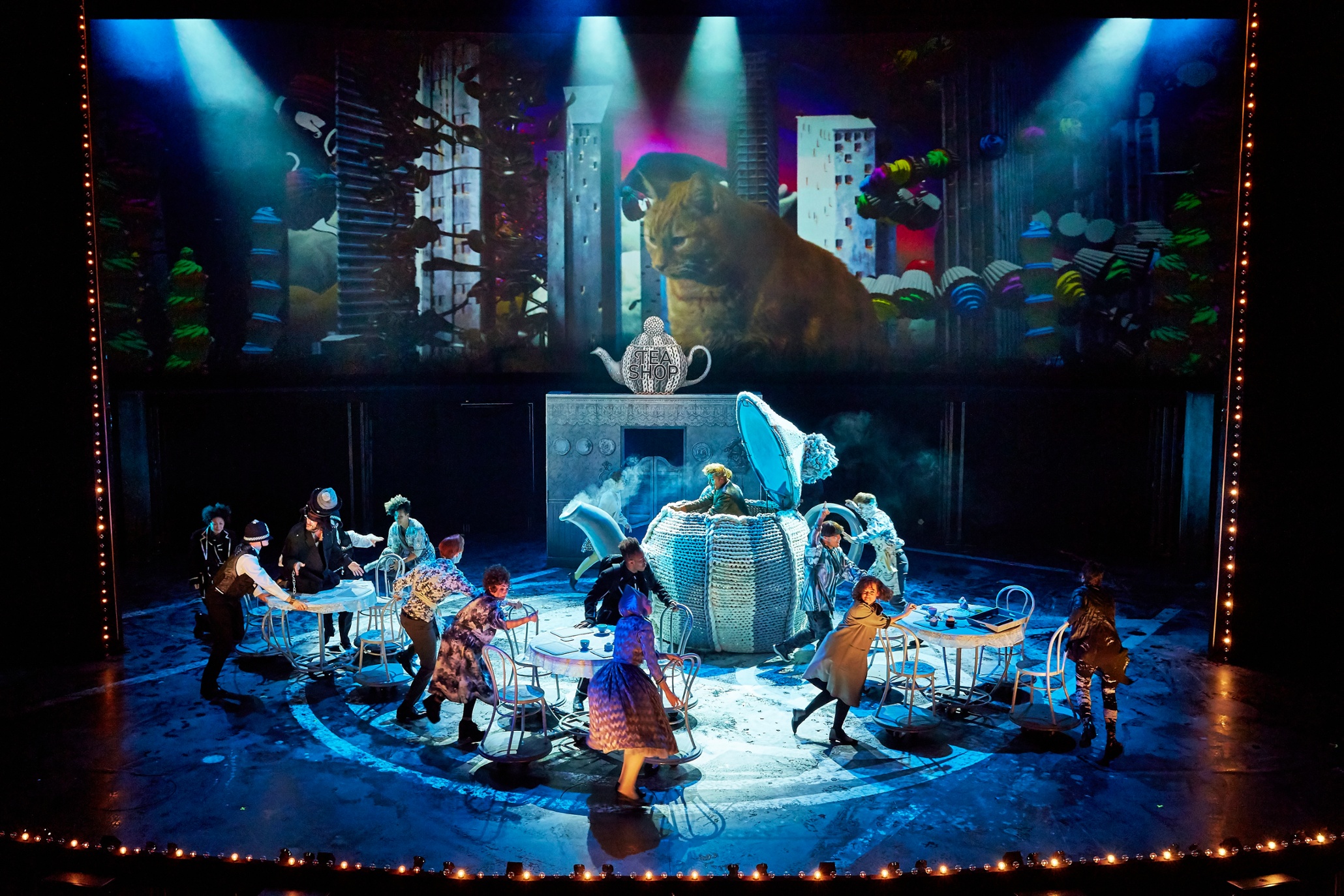 Стейдж з. Однажды в стране чудес. Мюзикл алиса в стране чудес. Wonderland фестиваль. "страна чудес".