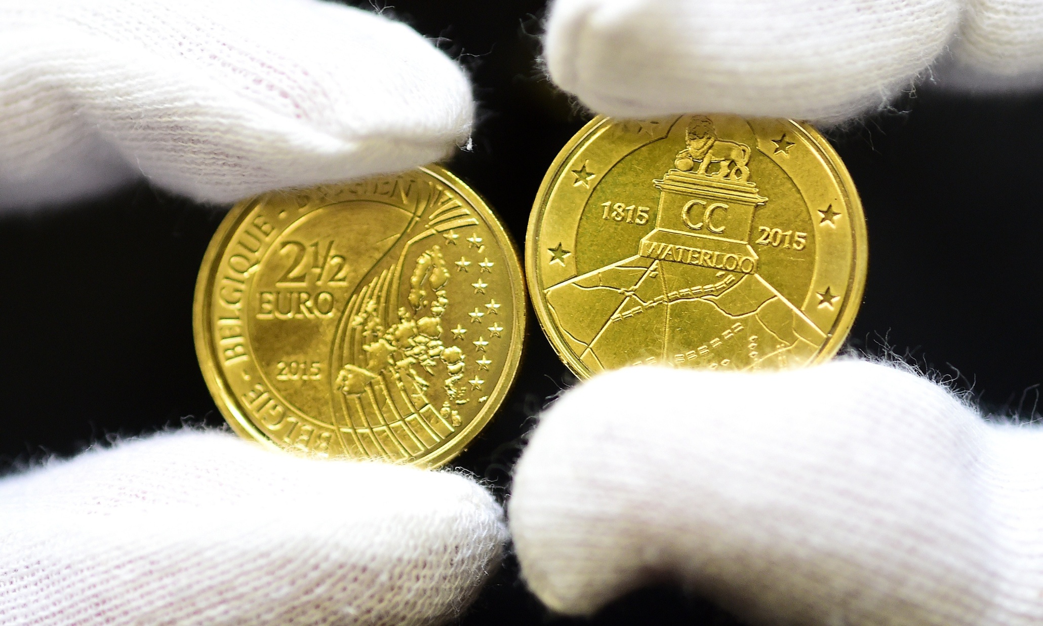 Belgium defies France as it mints €2.50 coin to mark Battle of Waterloo - The Guardian