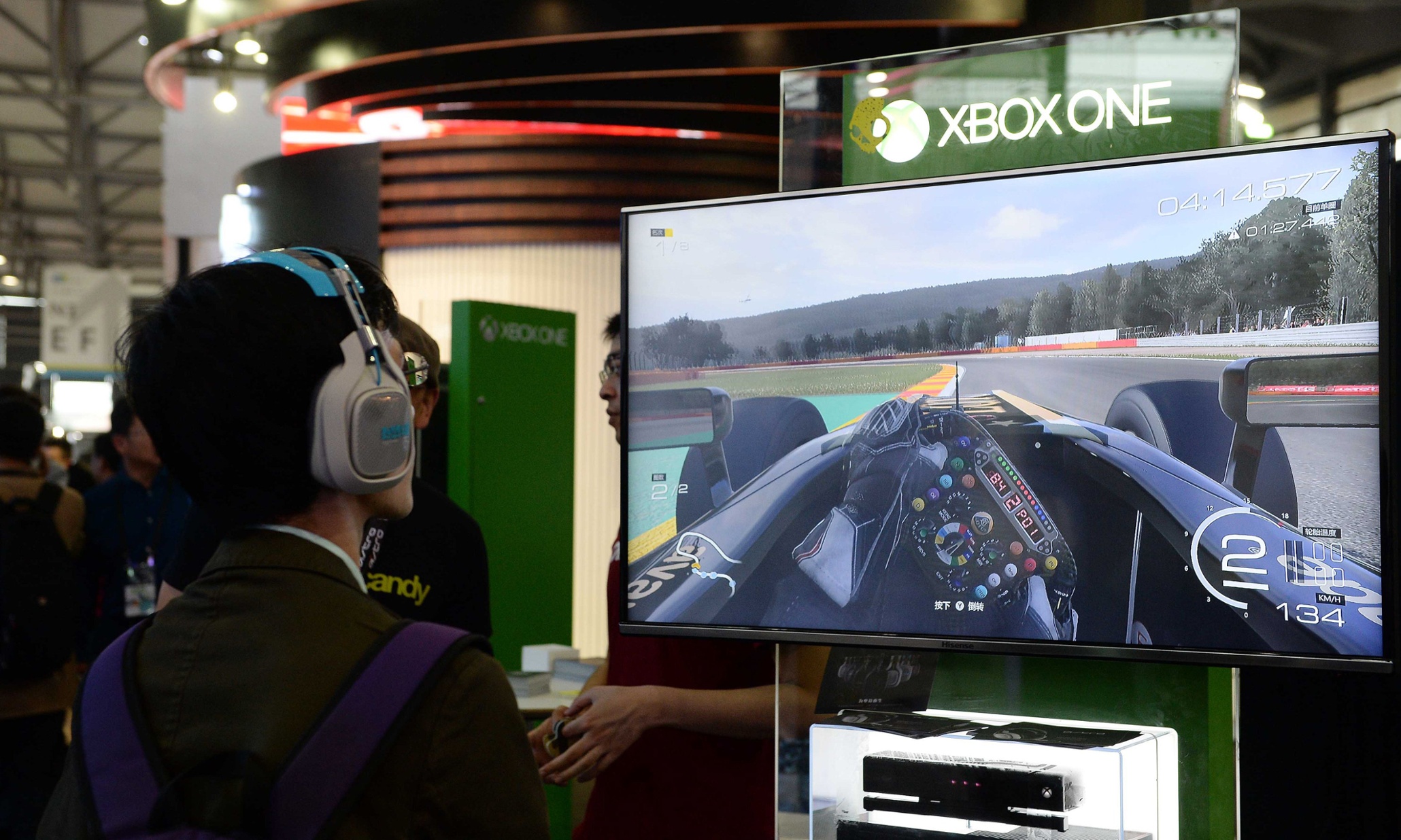 Xbox One v PS4: this time it's about hard drives