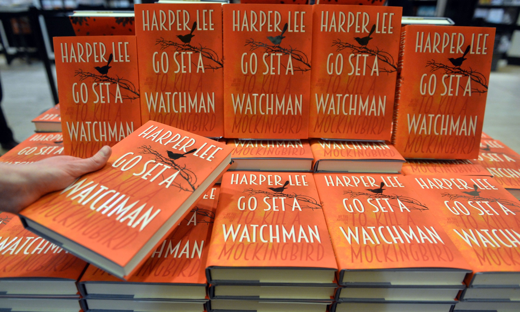 Set a go. Go Set a Watchman. Go Set a Watchman book. Lee go Set a Watchman. Книги книжного клуба лучшие.