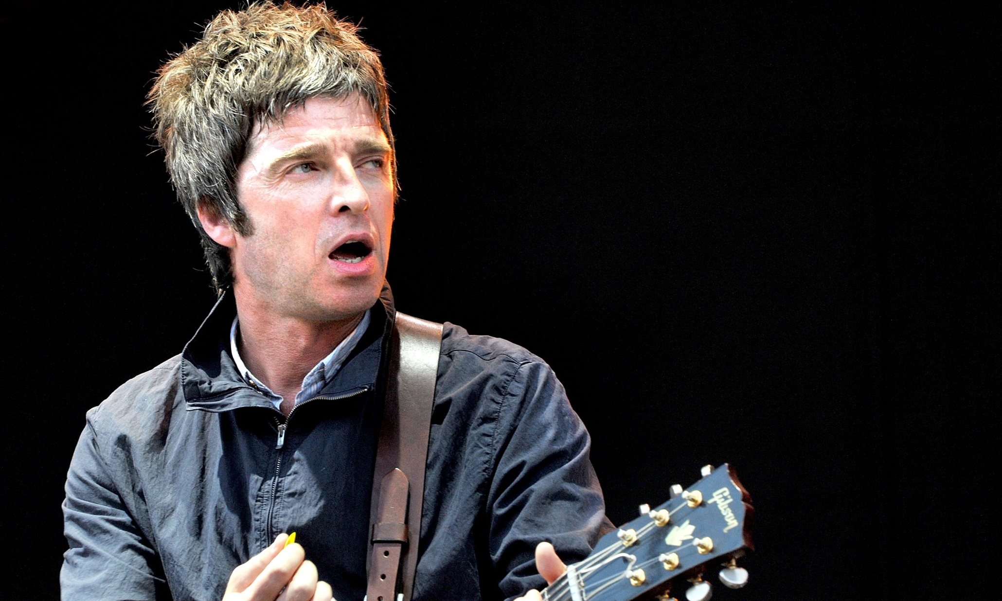 Noel Gallagher dominates vinyl sales in the UK in 2015