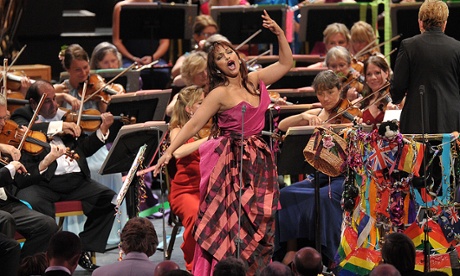 Singalong … Soprano Danielle de Niese joins Marin Alsop, the BBCSO, the BBC Singers and the BBCSC to perform  The Sound of Music at the Last Night of the Proms 2015.