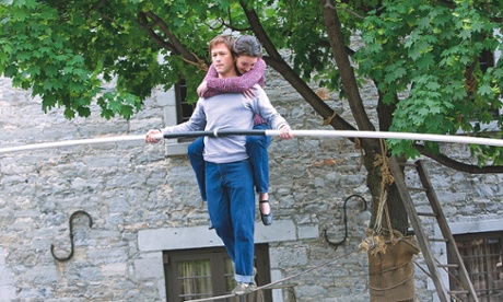 Joseph Gordon-Levitt as wire-walker Philippe Petit