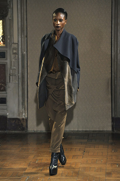 Paris FW - Tuesday shows: The Anne Valerie Hash Autumn/Winter 2011 show, Paris fashion week