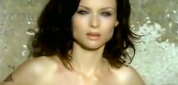 Sophie Ellis Bextor's new video