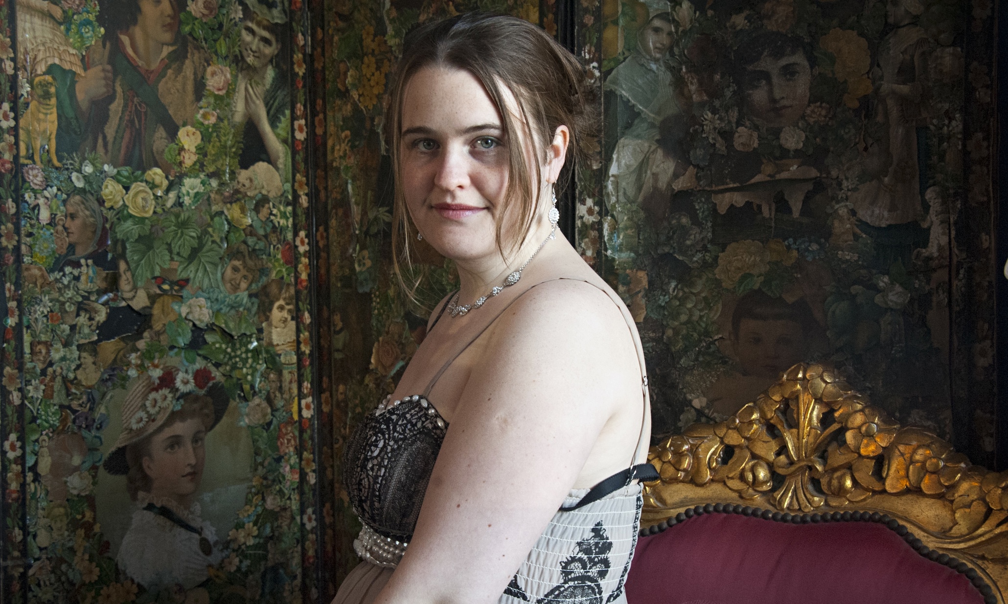 Jackie Oates: The Spyglass & the Herringbone review – bright as a May morn