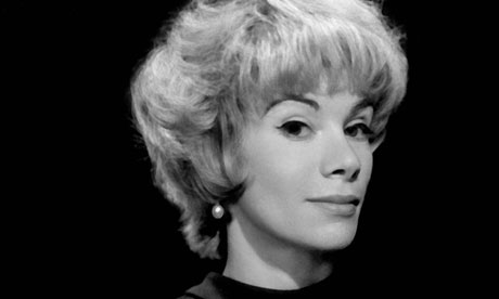 Joan-Rivers-Portrait-010.jpg