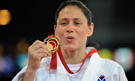 Commonwealth Games 2014: Renicks sisters kickstart Scottish gold hunt