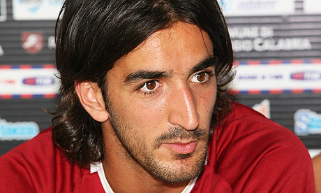 https://static.guim.co.uk/sys-images/Sport/Pix/pictures/2012/4/16/1334569847204/Piermario-Morosini-008.jpg