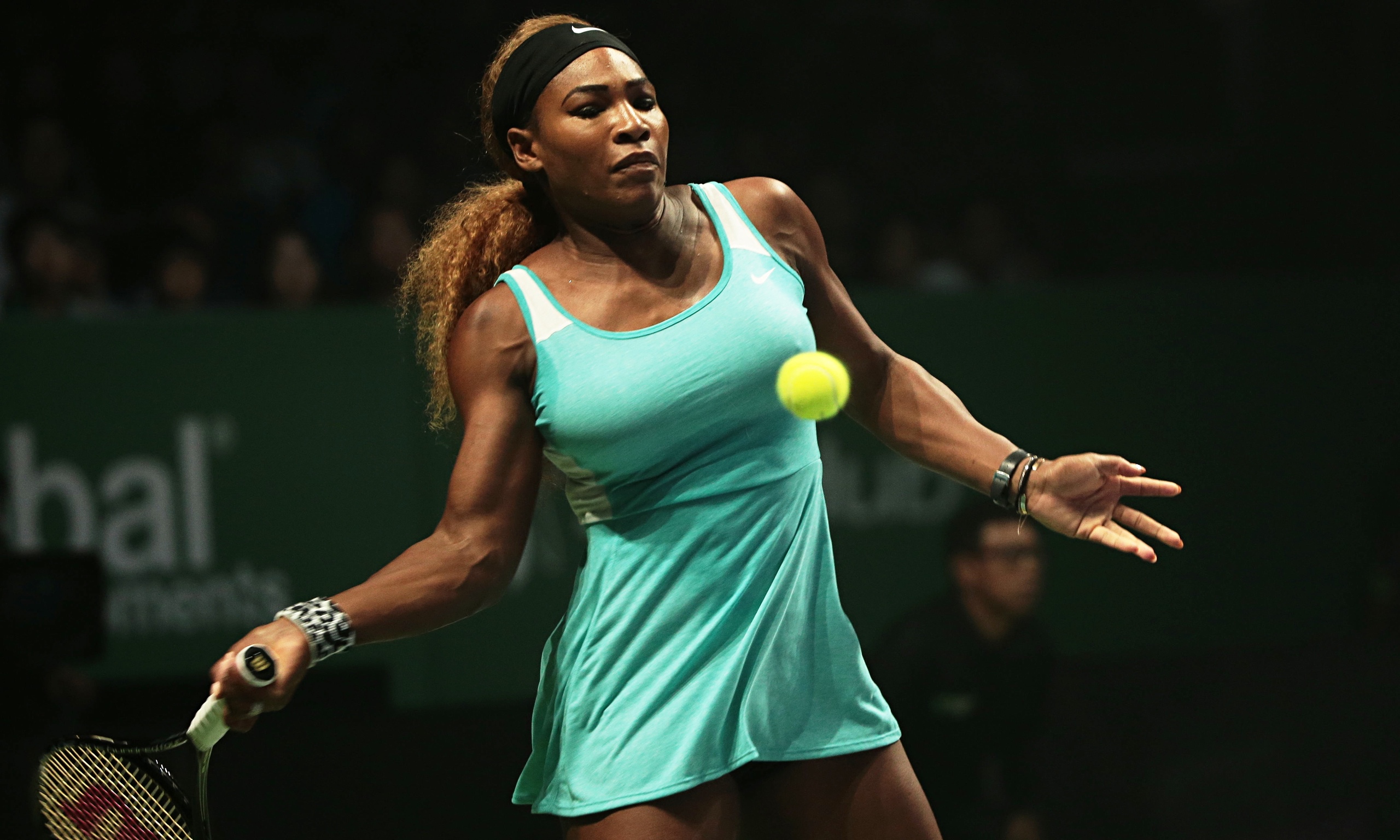 Serena Williams Makes Winning Start To Wta Finals In Singapore Sport The Guardian