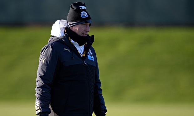 Alan Pardew: Arsenal should name their stadium after Arsène Wenger