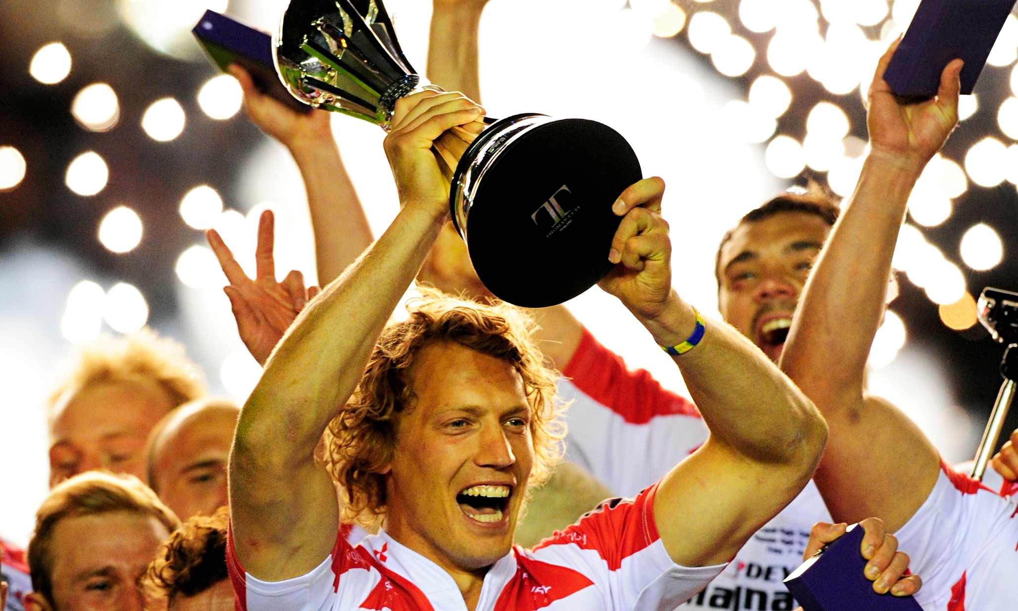 Gloucester hold on to beat Edinburgh despite Billy Meakes’ mad moment