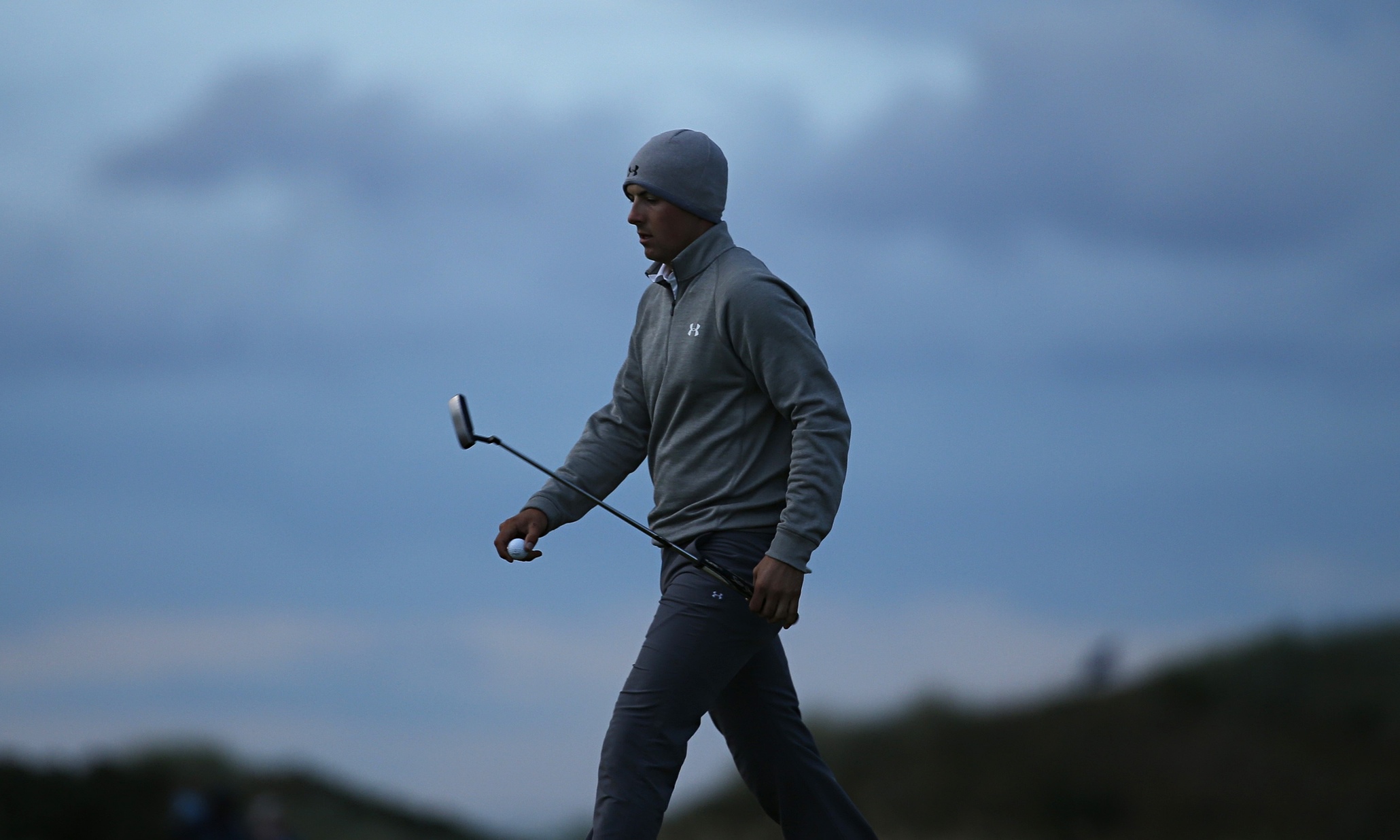 Jordan Spieth outshone by Dustin Johnson amid failing light at Open