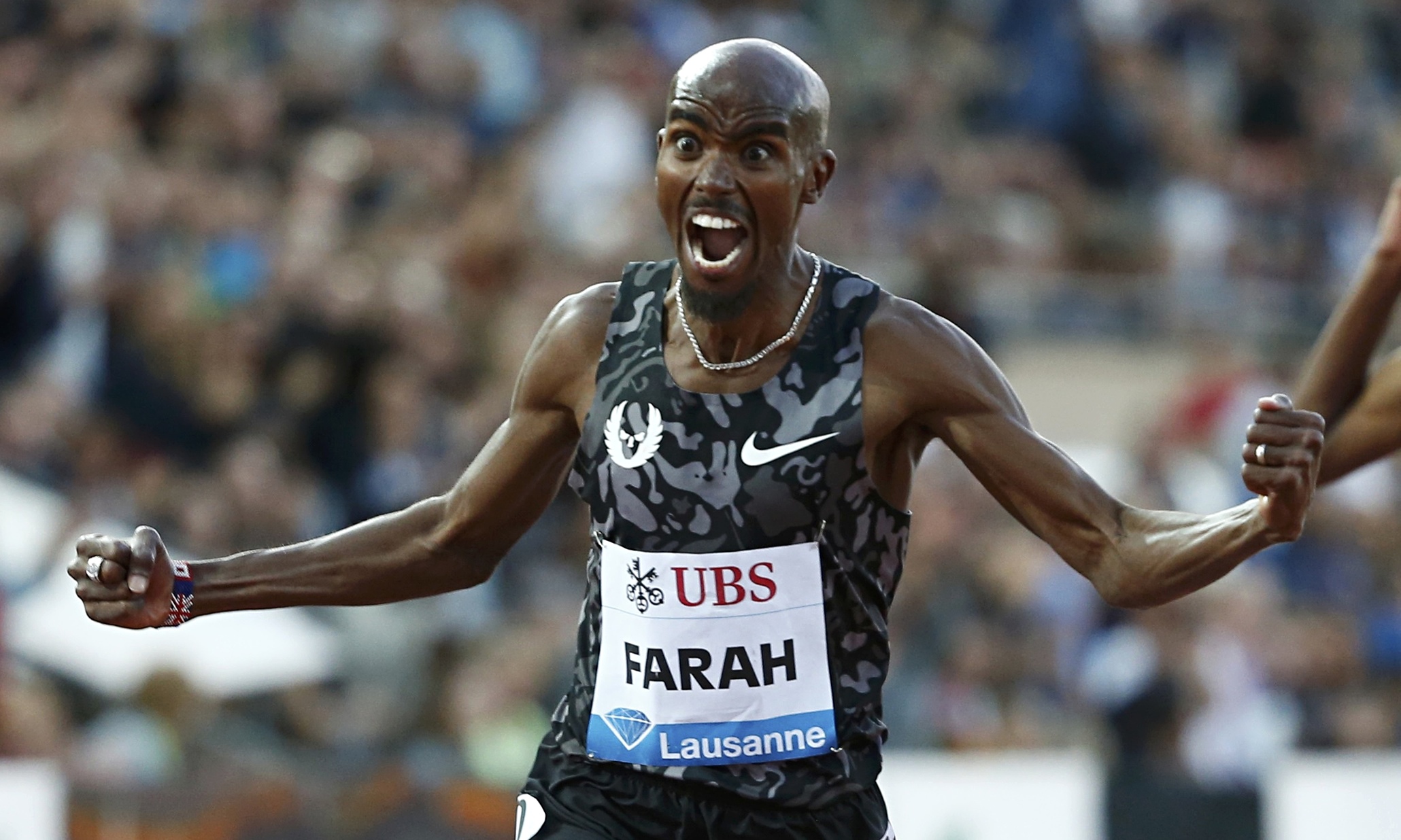 Фарах 8. Mo Farah. Фарах бегун. Сохтмон Farah. МО фара жест.