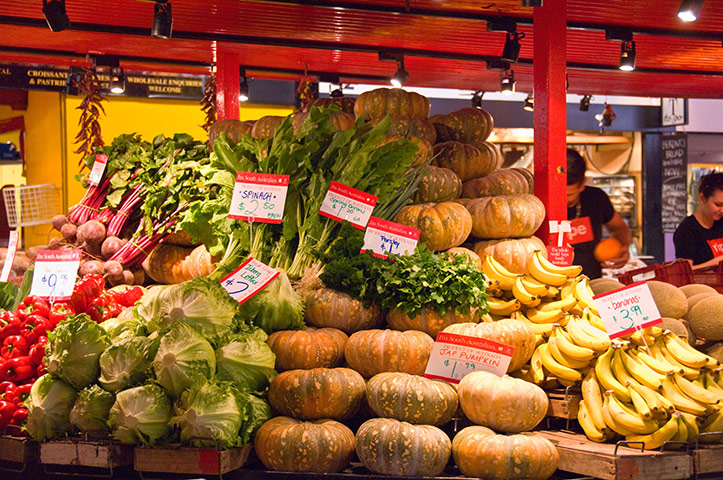 viewfinder: Fruit market stall