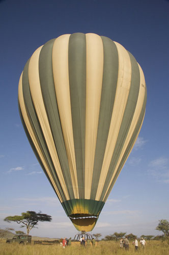 Earthbound: Hot air balloon, Serengeti, Tanzania