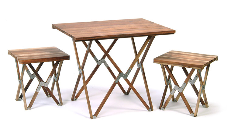 Picnic kit: Picnic chair and table set