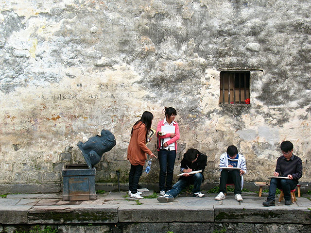 August Been there comp: Chinese students sketching