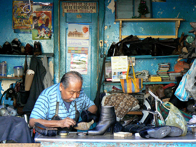 August Been there comp: A cobbler in Mexico City