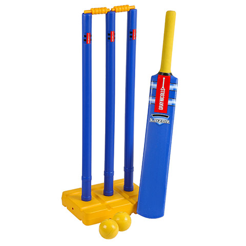 Beach kit: Gray-Nicolls beach cricket set