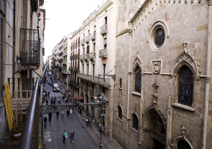 Travel airbnb: airbnb barcelona ext