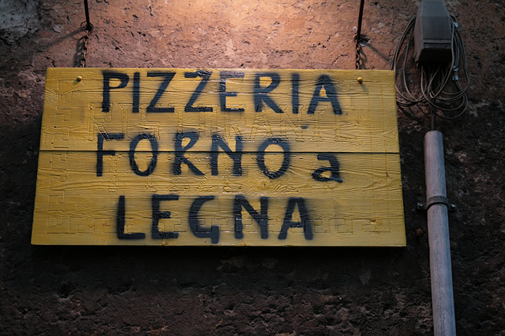 Rome Photoblog: Forno Al Legno