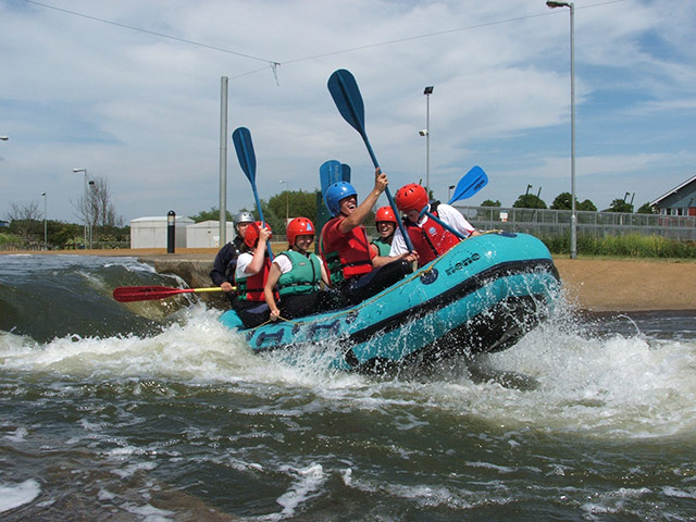 Christmas gifts: White water rafting in the UK