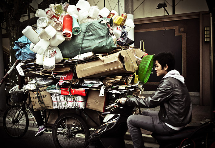 Shanghai megacity: Rubbish recyling, Shanghai