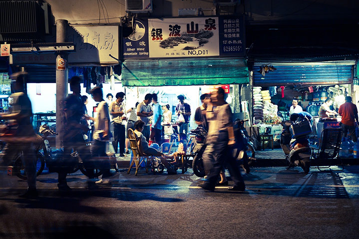 Shanghai megacity: Shanghai street scene