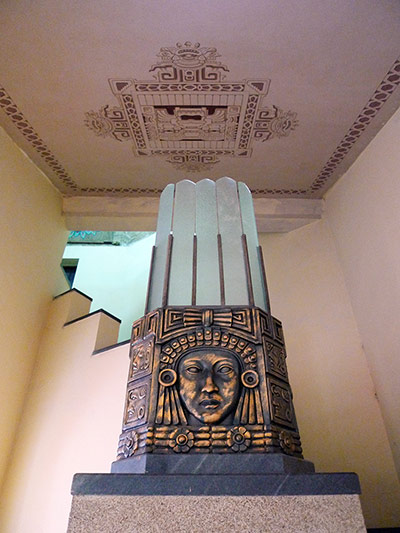 Havana art deco: Vestibule lamp, Teatro Lutgardita, Havana