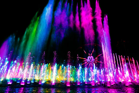 Disneyland California World of Color