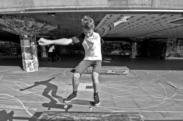 ReadersPhotoComp: Southbank skateboarder