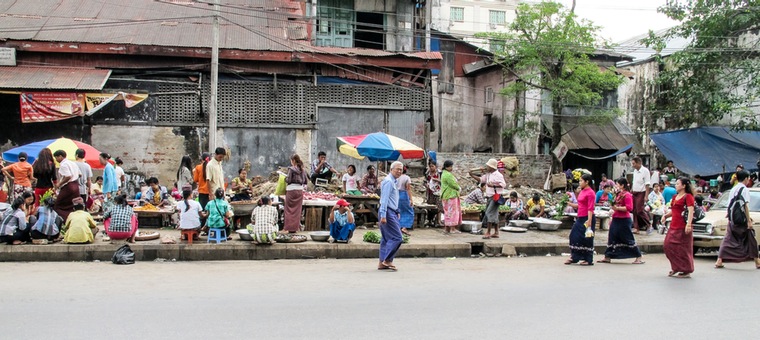 ReadersPhotoComp: Yangon Street Market