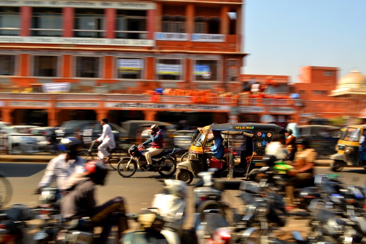 ReadersPhotoComp: Hectic Street Life in Jaipur